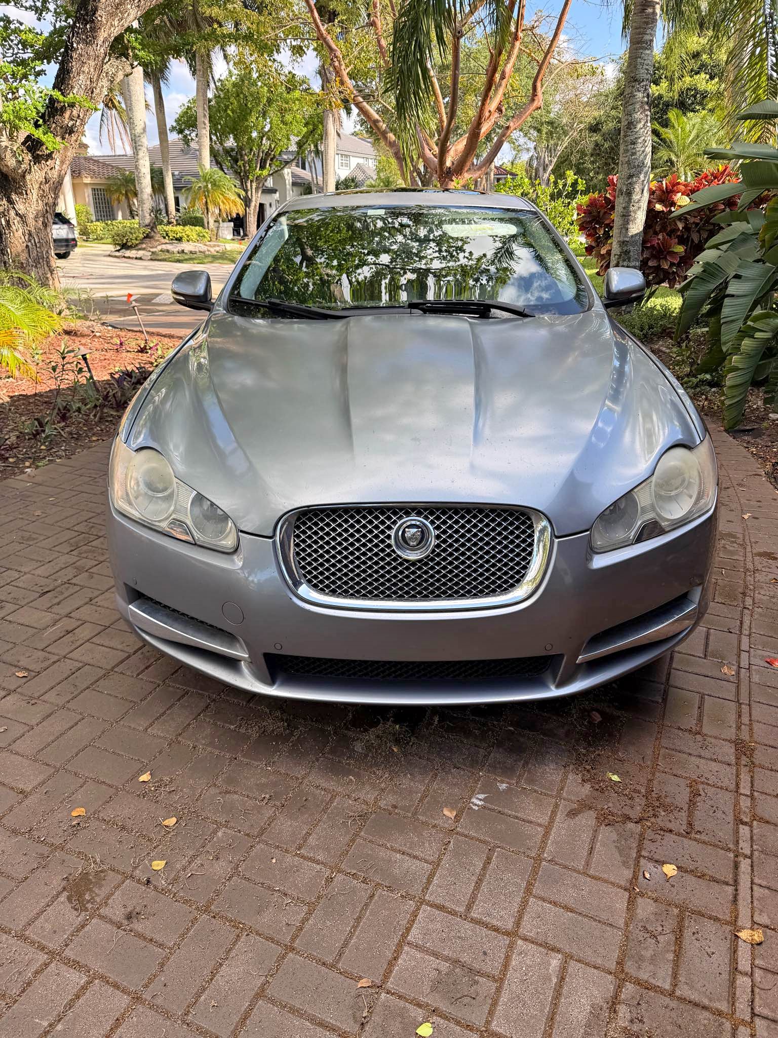 2011 Jaguar XF - Supercharged Sedan 4D