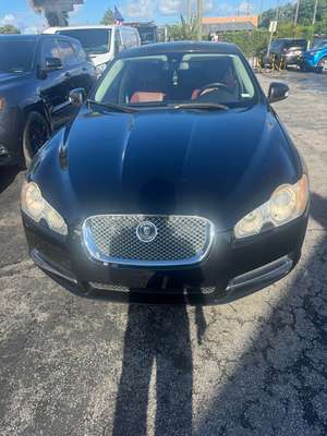 2009 Jaguar XF - Premium Luxury Sedan 4D