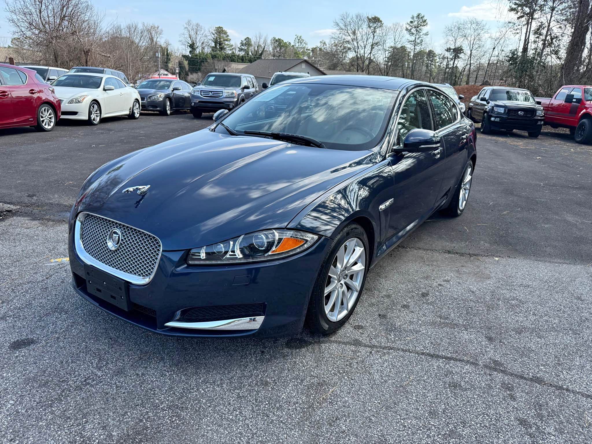 2012 Jaguar XF - Sedan 4D