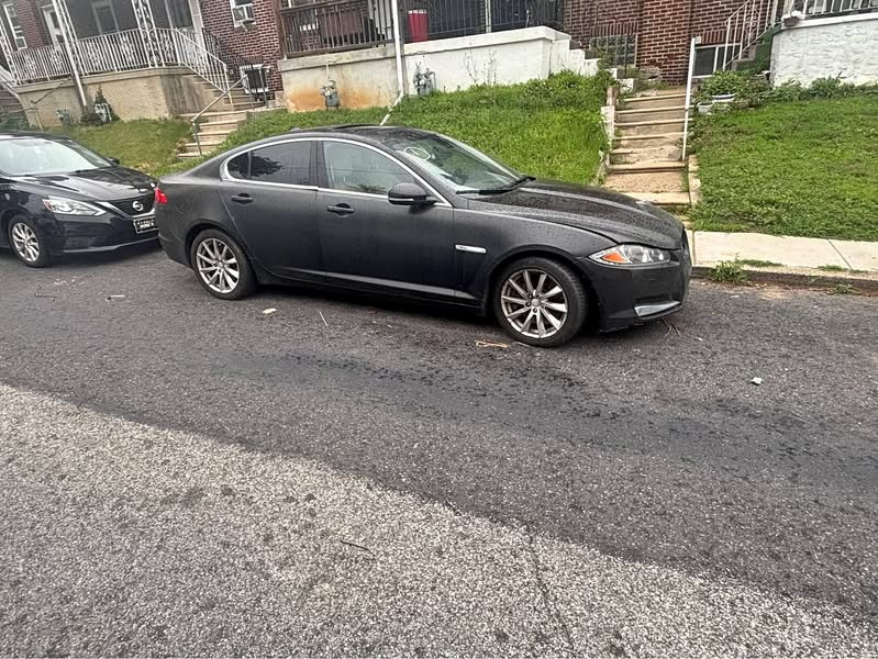 2014 Jaguar XF - XF Supercharged Sedan 4D