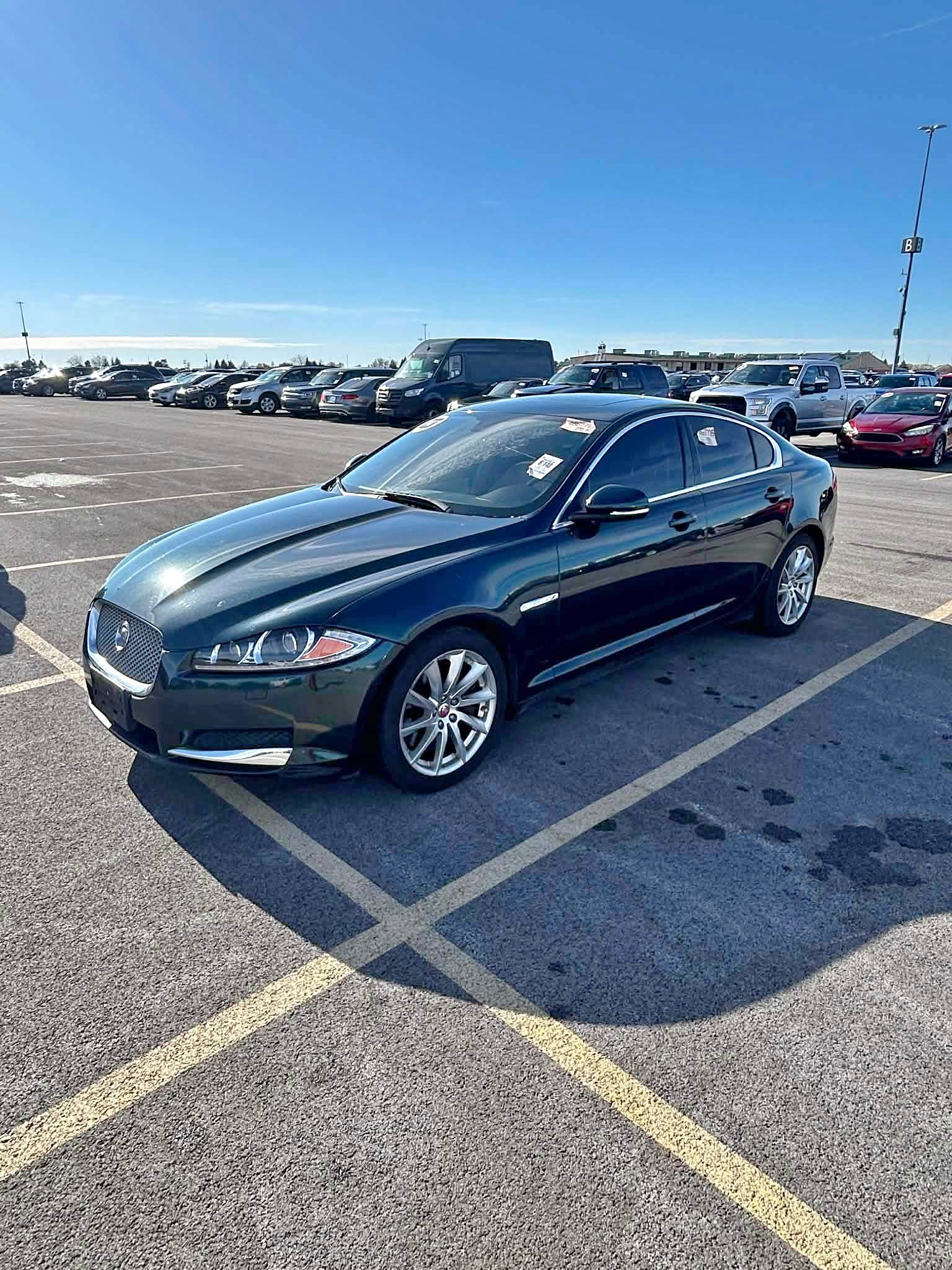 2014 Jaguar XF - Luxury Sedan 4D