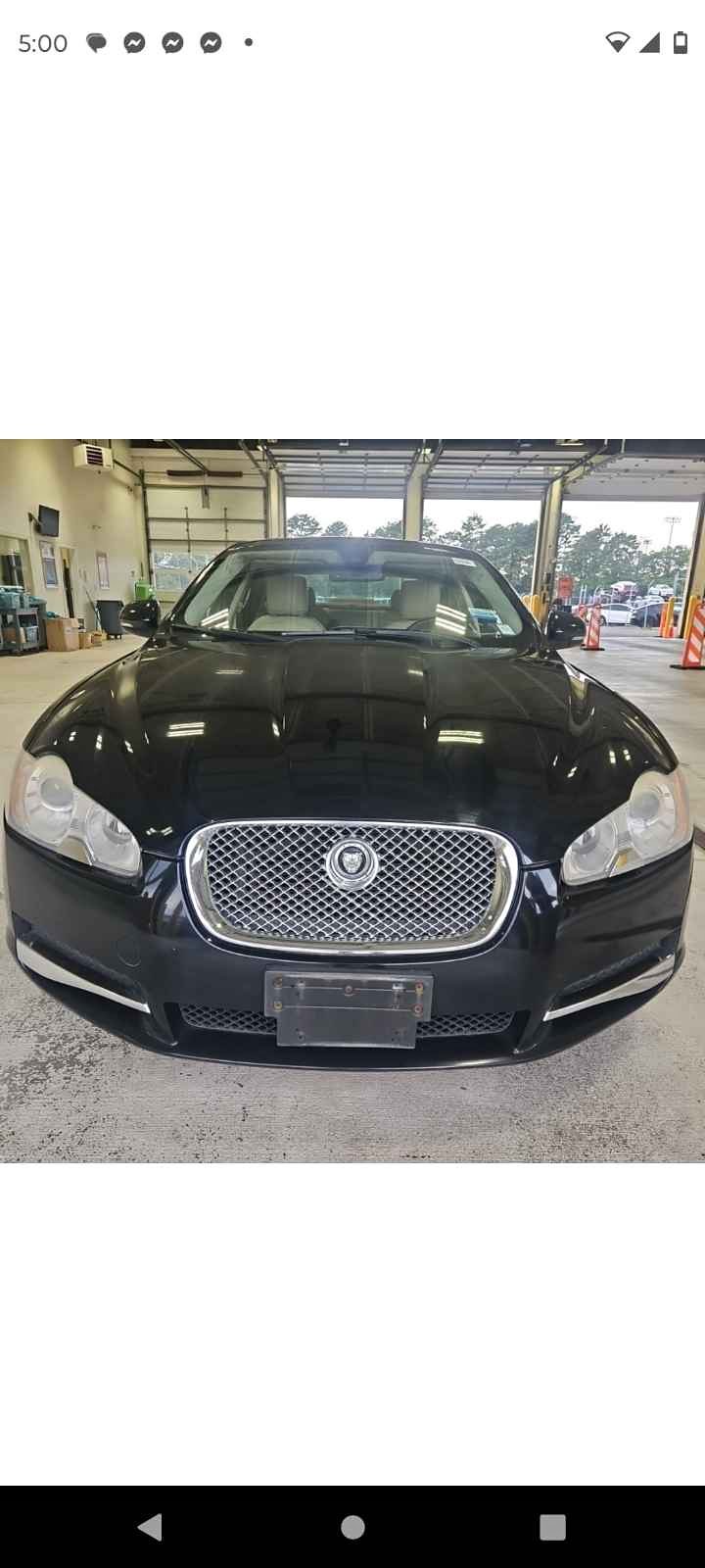 2010 Jaguar XF - Luxury Sedan 4D