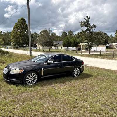 2011 Jaguar XF - Premium Luxury Sedan 4D