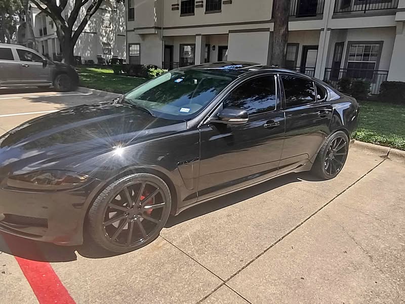 2013 Jaguar XF - Luxury Sedan 4D