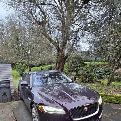 2017 Jaguar XF - XF 35t Premium Sedan 4D