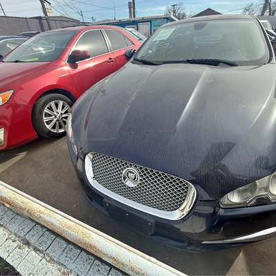 2011 Jaguar XF - Sedan 4D