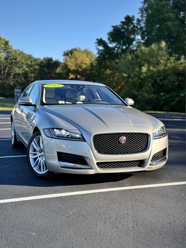2017 Jaguar XF XF 35t Prestige