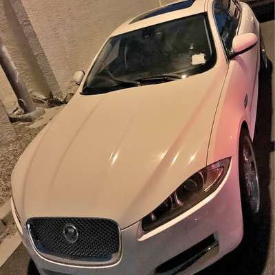 2013 Jaguar XF - Luxury Sedan 4D