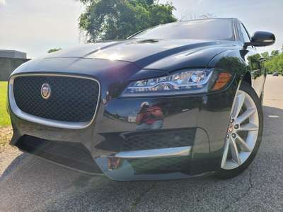 2016 Jaguar XF 35t R-Sport