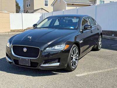 2016 Jaguar XF - XF 35t R-Sport Sedan 4D
