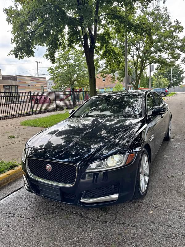 2019 Jaguar XF - XF 25t Premium Sedan 4D