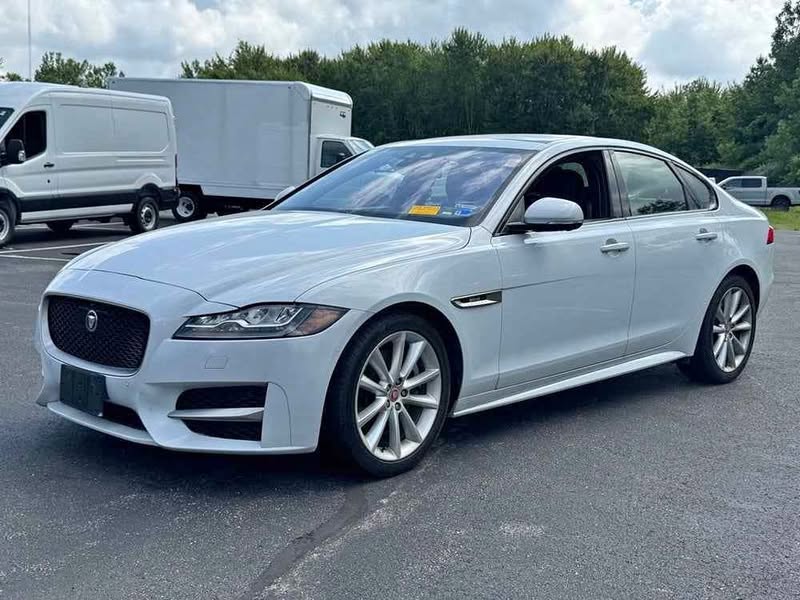 2017 Jaguar XF - XF 35t R-Sport Sedan 4D