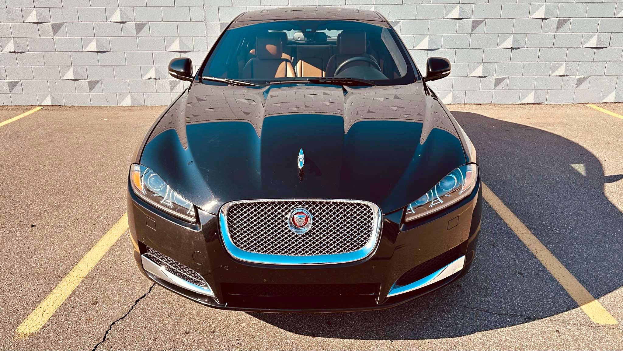 2014 Jaguar XF - XF 30t Premium Sedan 4D