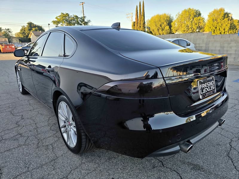 2017 Jaguar XF - XF 3.5t Prestige Sedan 4D