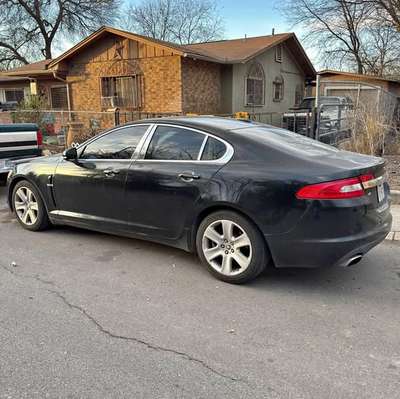 2011 Jaguar XF - Premium Luxury Sedan 4D