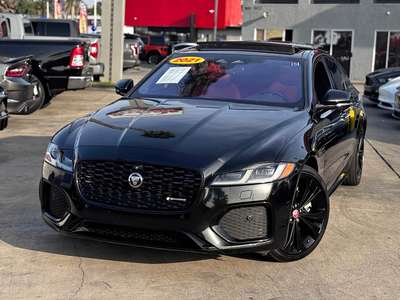 2021 Jaguar XF - P300 R-Dynamic SE Sedan 4D