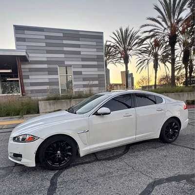 2012 Jaguar XF - Luxury Sedan 4D