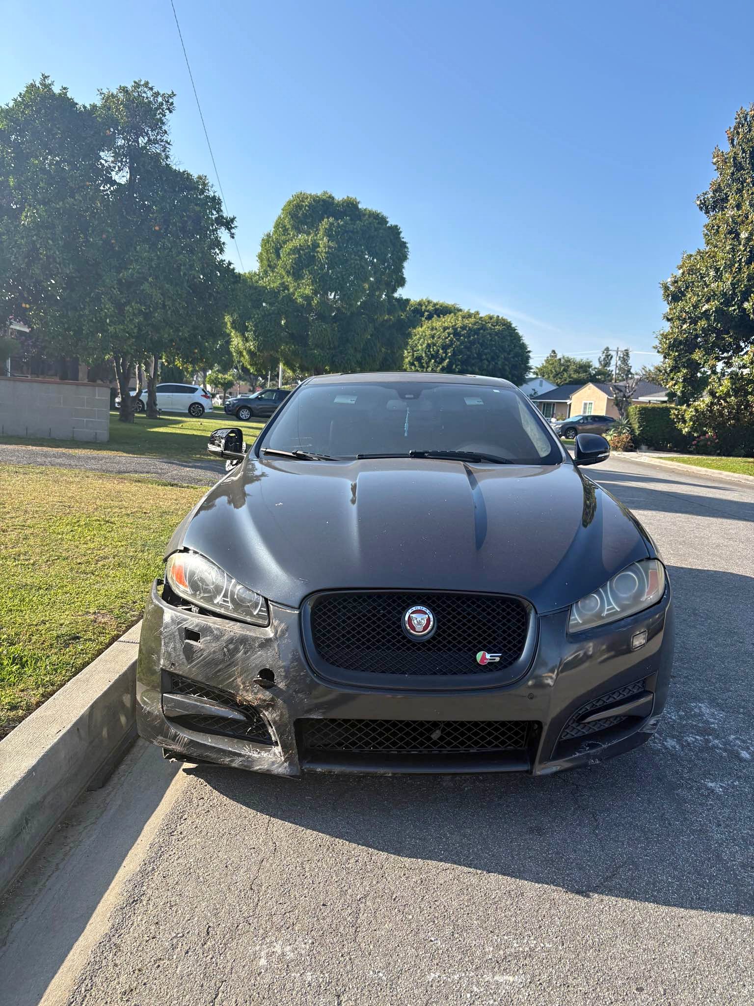 2015 Jaguar XF - XF 30t 300 Sport Sedan 4D