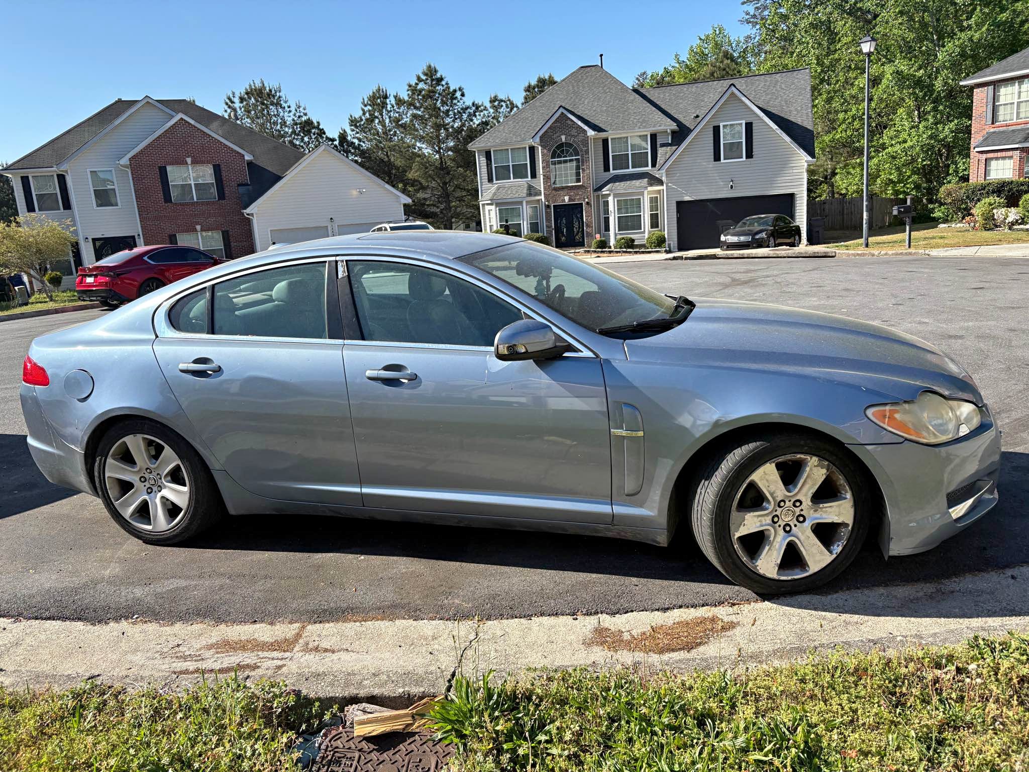 2009 Jaguar XF - Luxury Sedan 4D
