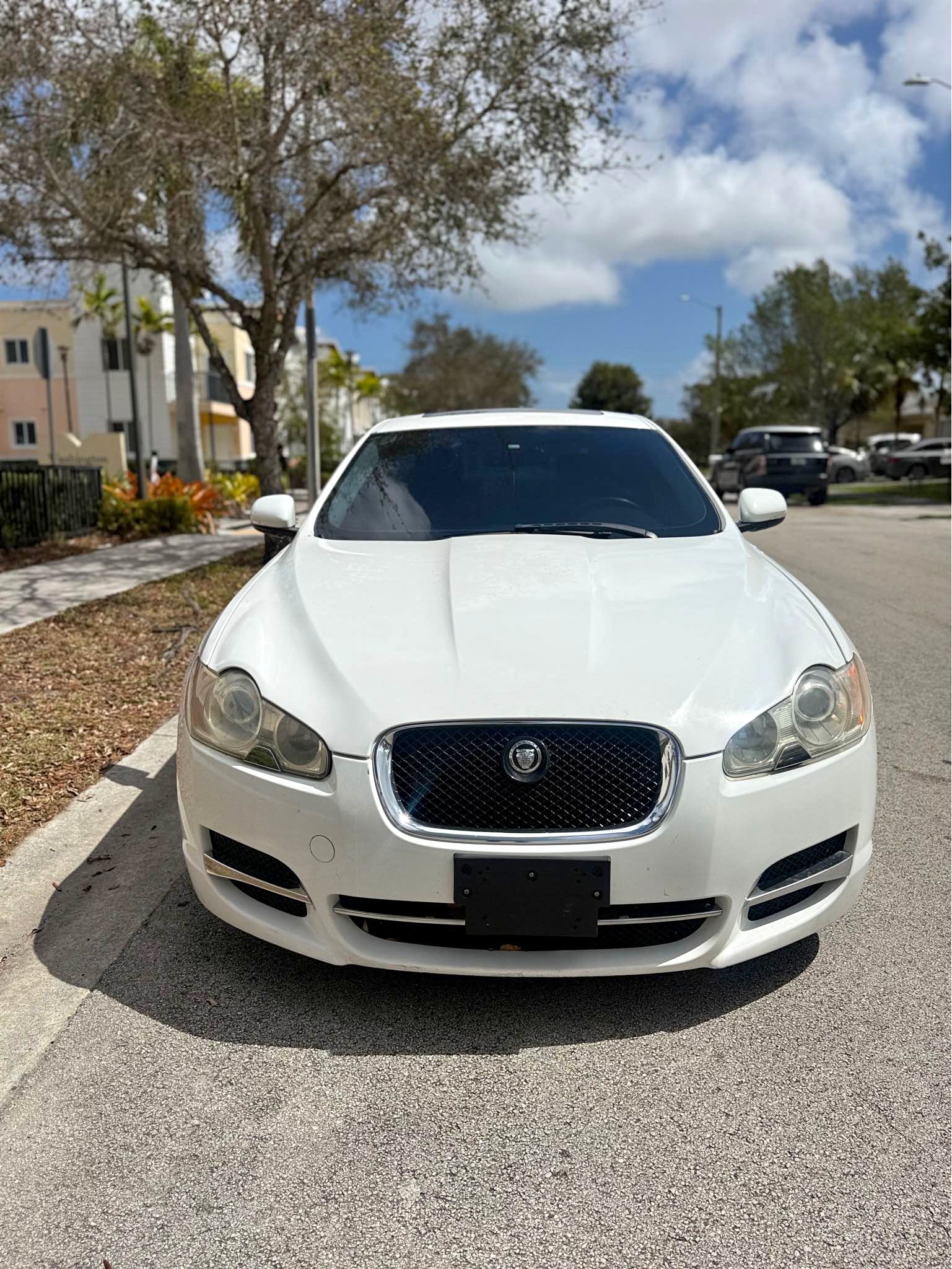 2011 Jaguar XF - Sedan 4D