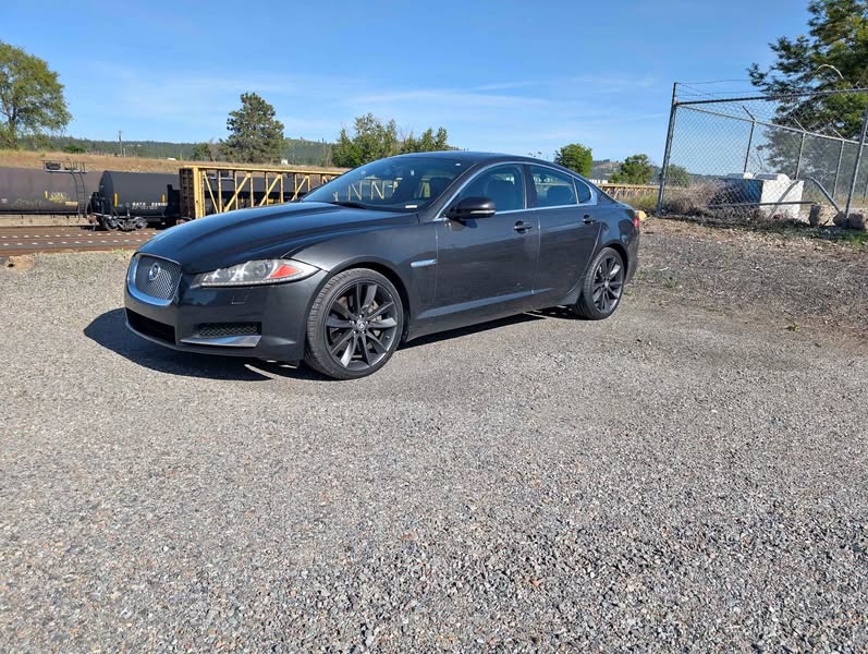 2013 Jaguar XF - Supercharged Sedan 4D