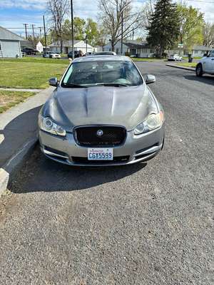 2009 Jaguar XF - Premium Luxury Sedan 4D