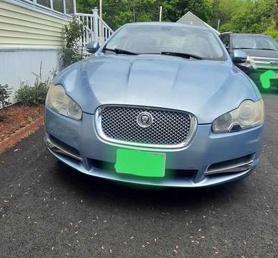 2010 Jaguar XF - Luxury Sedan 4D