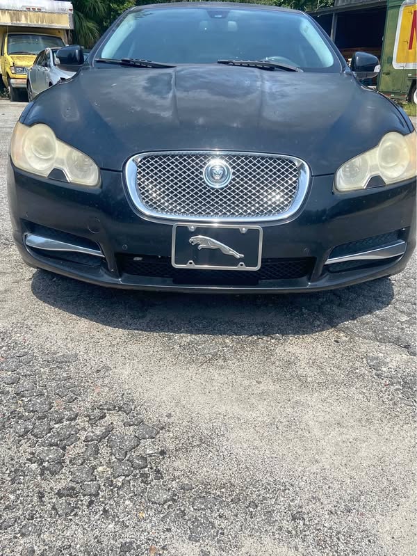 2009 Jaguar XF - XF Sport Sedan 4D
