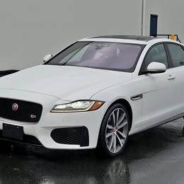 2017 Jaguar XF