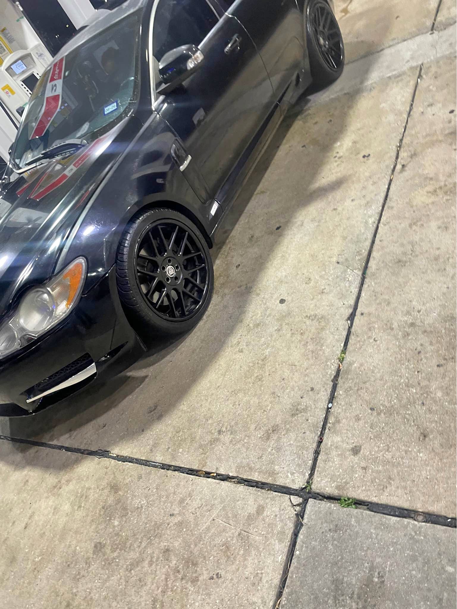 2009 Jaguar XF - Supercharged Sedan 4D