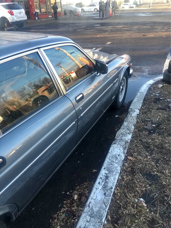 1986 Jaguar XJ - XJ6 Sedan 4D