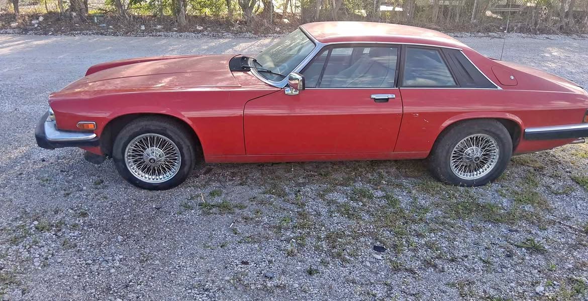 1986 Jaguar XJ - XJ Vanden Plas Sedan 4D