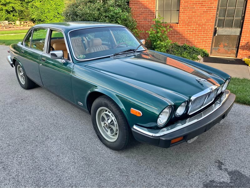 1985 Jaguar XJ - XJ6 Sedan 4D