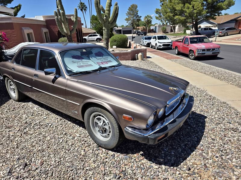 1986 Jaguar XJ - XJ Vanden Plas Sedan 4D