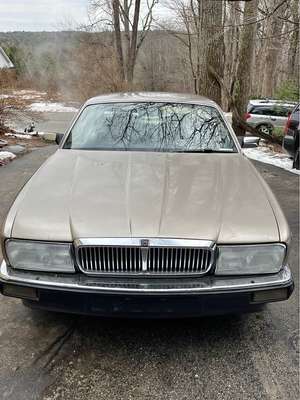 1989 Jaguar XJ - Vanden Plas Sedan 4D