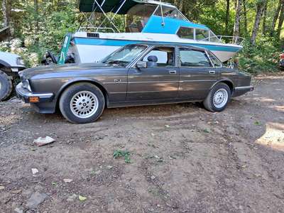 1988 Jaguar XJ - XJ6 Sedan 4D