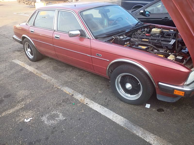 1990 Jaguar XJ - XJ6 Sovereign Sedan 4D
