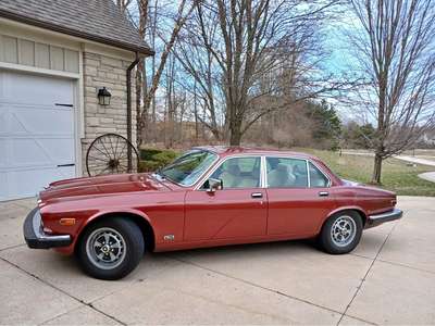 1984 Jaguar XJ - Vanden Plas Sedan 4D
