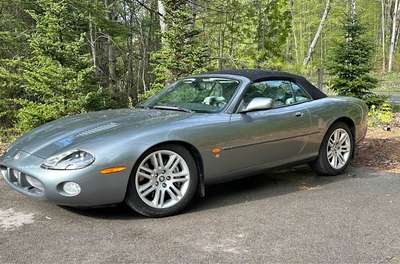 2003 Jaguar XKR