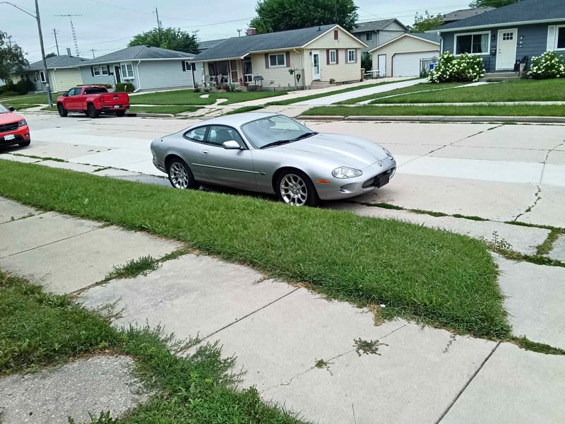 2000 Jaguar XKR