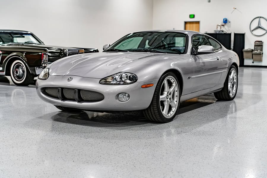 2001 Jaguar XKR Silverstone Edition