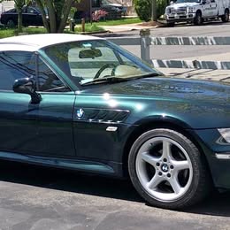2001 BMW Z3 2.5i Roadster 2D