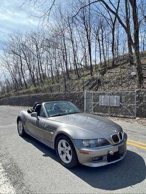 2001 BMW Z3 - 2.5i Roadster 2D