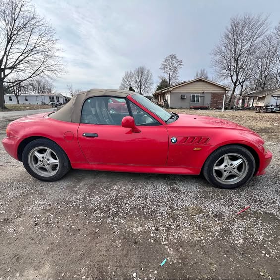 1998 BMW Z3 - 4-Cyl Roadster 2D