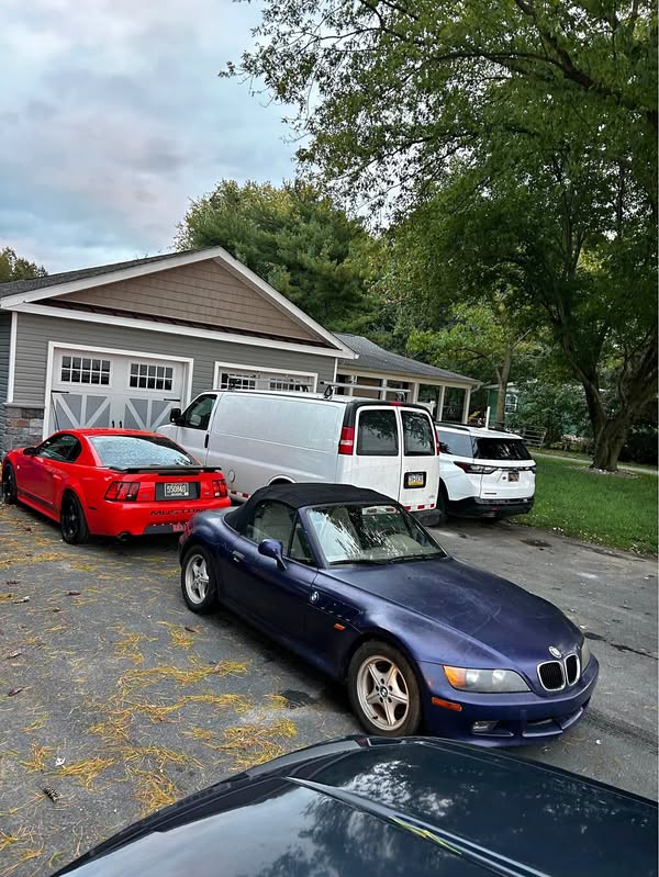 1996 BMW Z3 - 4-Cyl Roadster 2D