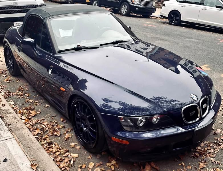1996 BMW Z3 - 4-Cyl Roadster 2D