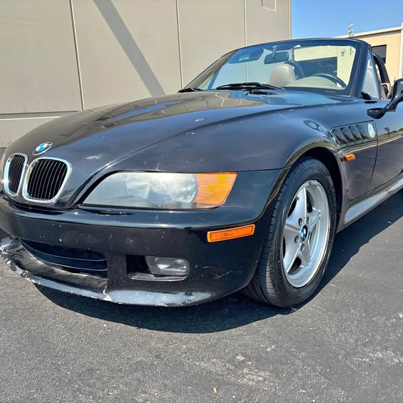1999 BMW Z3 - 2.3 Roadster 2D
