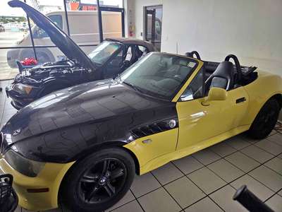 2001 BMW Z3 - 2.8 Roadster 2D