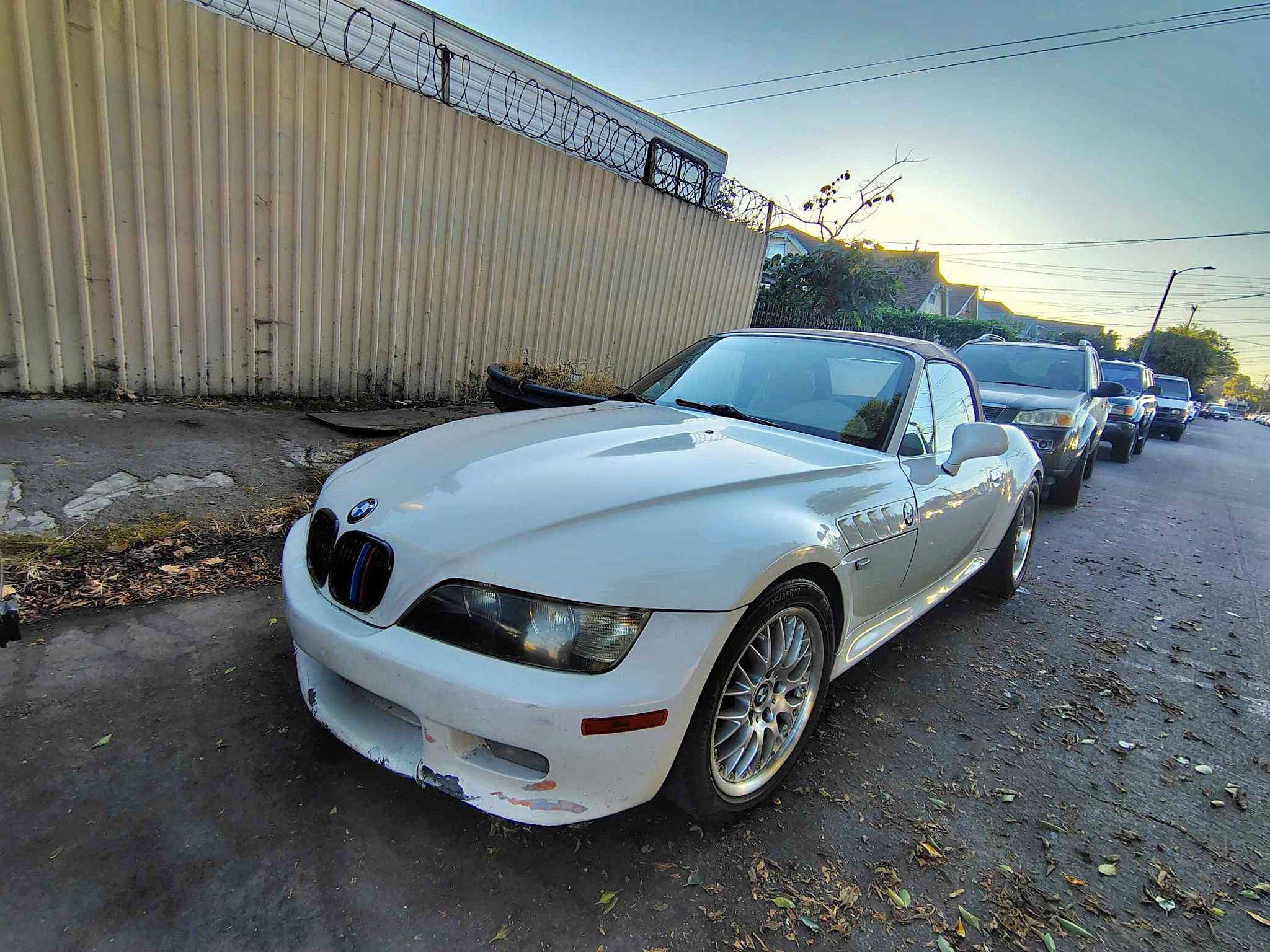 2000 BMW Z3 - 2.8 Roadster 2D