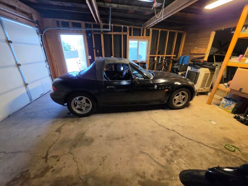 1997 BMW Z3 - 4-Cyl Roadster 2D